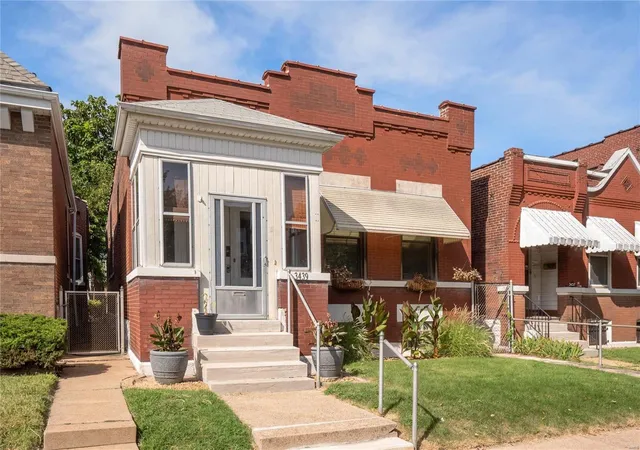 Photo 2 of Sale Pending at 3439 Wyoming St, Saint Louis, MO 63118 | MLS# 24053795 | Listing updated on 2024-11-27