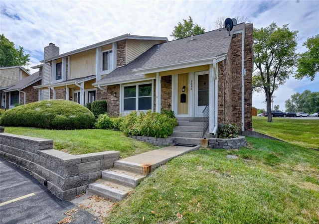 Photo 3 of Sale Pending at 2899 Fairways Cir #K, Saint Charles, MO 63303 | MLS# 24053798 | Listing updated on 2024-09-30