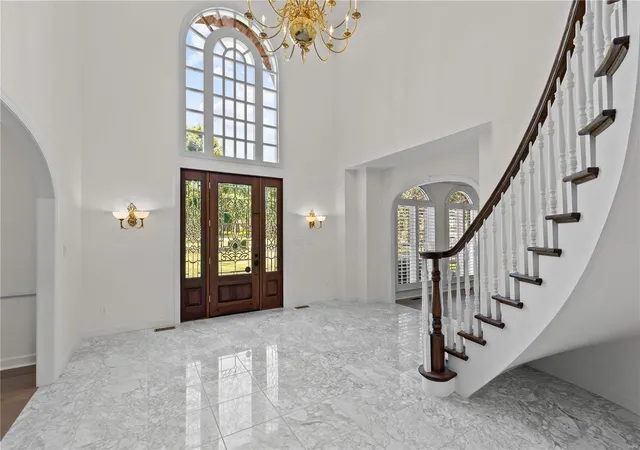 Photo 3 of Single family home for sale at 2242 Whitney Pointe Dr, Chesterfield, MO 63005 | MLS# 24053998 | Listing updated on 2024-11-16