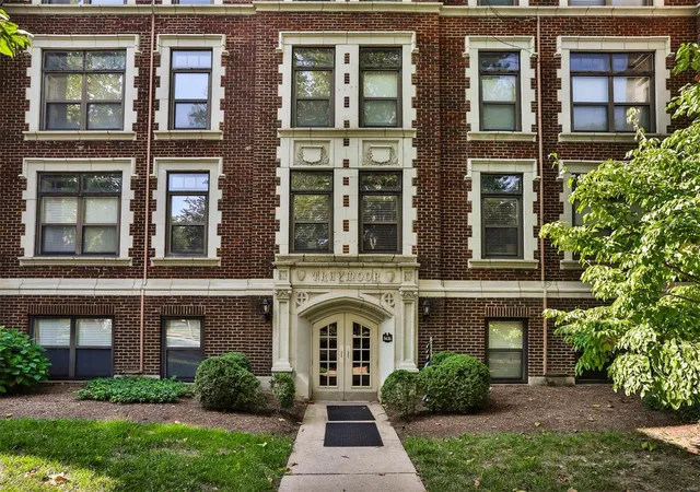 Photo 1 of Single family home for sale at 5636 Waterman Blvd #4ENW, Saint Louis, MO 63112 | MLS# 24054050 | Listing updated on 2024-11-30