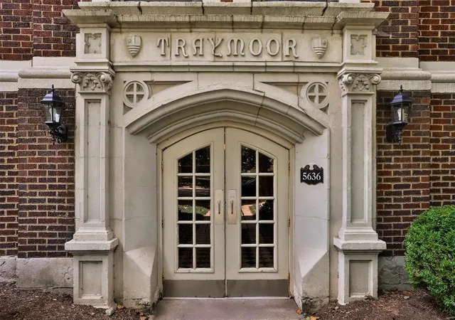 Photo 2 of Single family home for sale at 5636 Waterman Blvd #4ENW, Saint Louis, MO 63112 | MLS# 24054050 | Listing updated on 2024-11-30