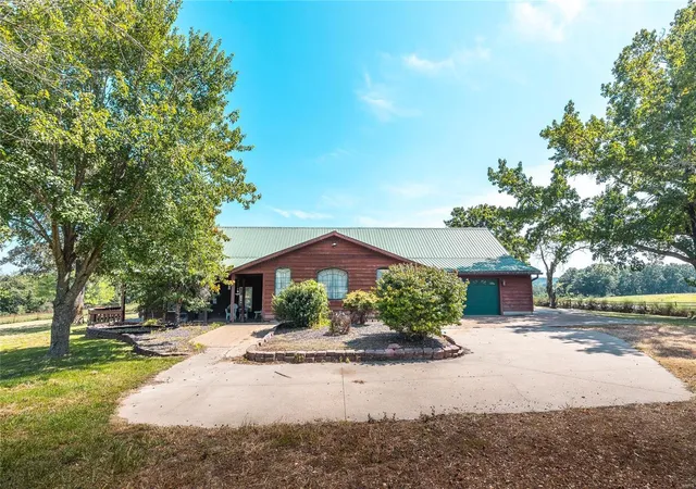 Photo 1 of Single family home for sale at 1862 Price Rd, Owensville, MO 65066 | MLS# 24054094 | Listing updated on 2025-03-19