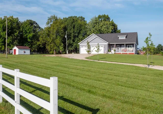 Photo 1 of Single family home for sale at 3893 Hwy Ee, Owensville, MO 65066 | MLS# 24054105 | Listing updated on 2025-01-14