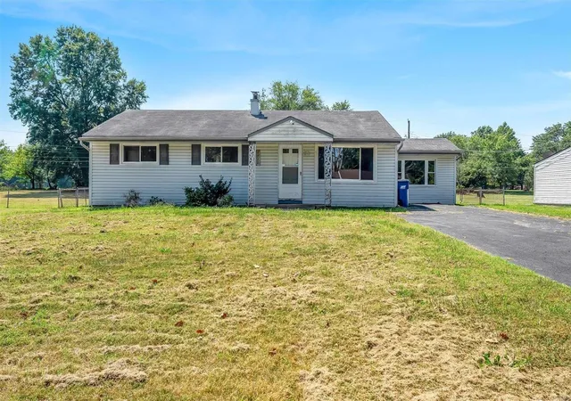 Photo 1 of Sale Pending at 1020 Farmview Dr, Saint Louis, MO 63138 | MLS# 24054955 | Listing updated on 2024-09-01