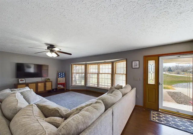 Photo 4 of Single family home for sale at 307 Angel Ln, Dixon, MO 65459 | MLS# 24055067 | Listing updated on 2024-12-02