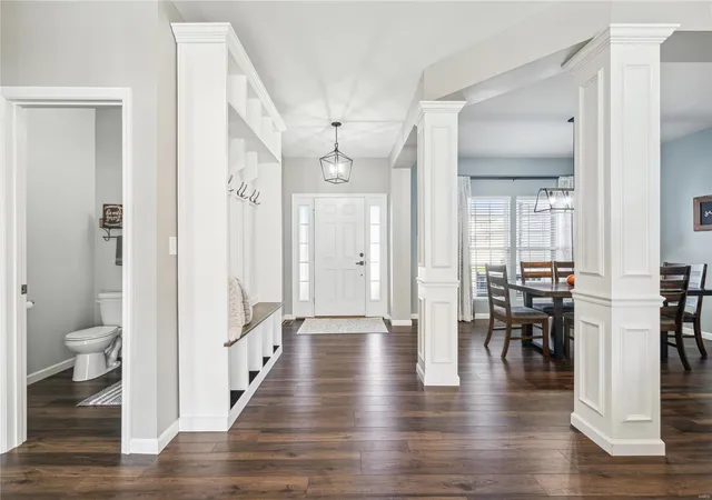 Photo 3 of Sale Pending at 410 Mason Creek Dr, Lake Saint Louis, MO 63367 | MLS# 24055257 | Listing updated on 2024-12-02