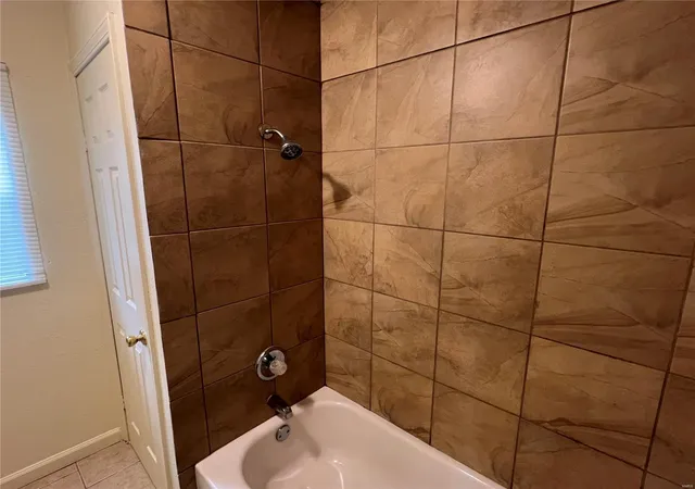 Photo 3 of Sale Pending at 1001 Water St, East Saint Louis, IL 62206 | MLS# 24055319 | Listing updated on 2025-03-10