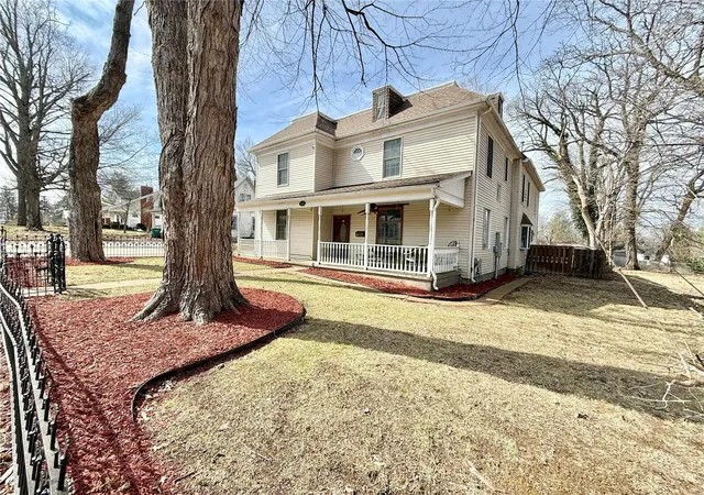 Photo 1 of Single family home for sale at 609 W Columbia St, Farmington, MO 63640 | MLS# 24055532 | Listing updated on 2025-03-09