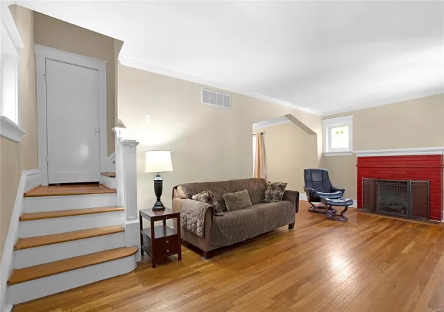 Photo 1 of Single family home for sale at 7232 Lindell Blvd, Saint Louis, MO 63130 | MLS# 24055547 | Listing updated on 2024-12-06