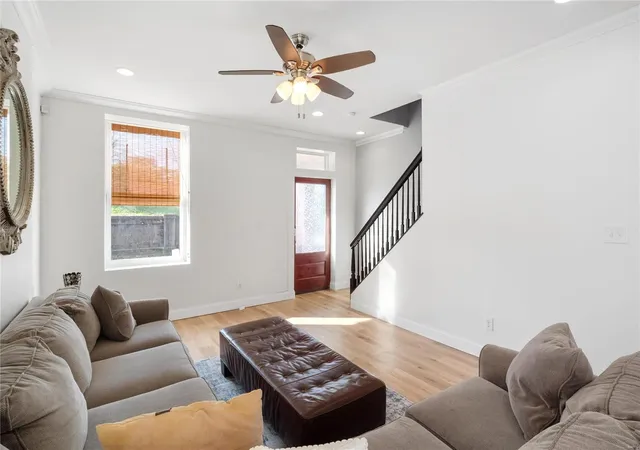 Photo 3 of Sale Pending at 2801 Hickory St, Saint Louis, MO 63104 | MLS# 24055615 | Listing updated on 2024-09-14