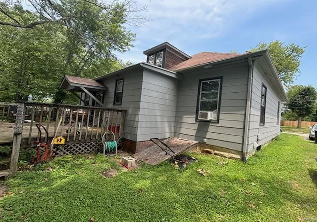 2nd image of 4820 Walter St, Belleville, IL 62226 | MLS# 24055634