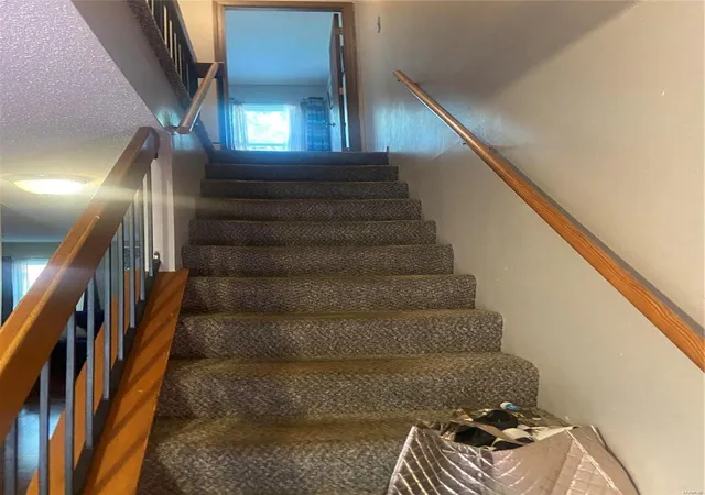 Photo 3 of Townhouse for sale at 3705 Candlewyck Club Dr #D, Florissant, MO 63034 | MLS# 24055635 | Listing updated on 2024-09-18