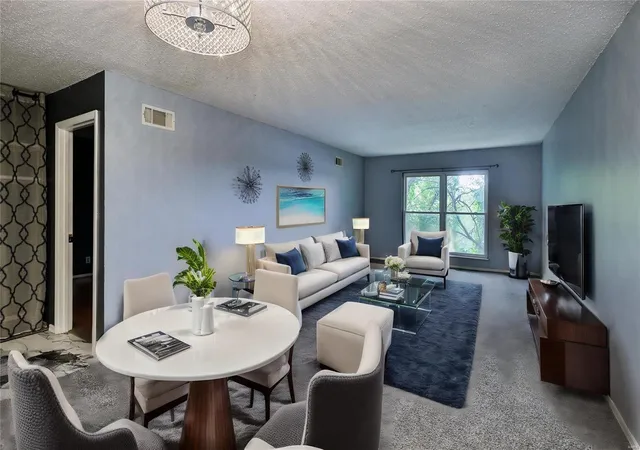 Photo 2 of Condo for sale at 1251 Guelbreth Ln #202, Saint Louis, MO 63146 | MLS# 24055874 | Listing updated on 2024-11-02