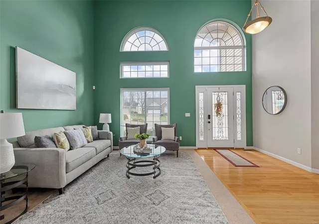 Photo 1 of Single family home for sale at 4113 Forder Cir Dr, Saint Louis, MO 63129 | MLS# 24055904 | Listing updated on 2024-12-12