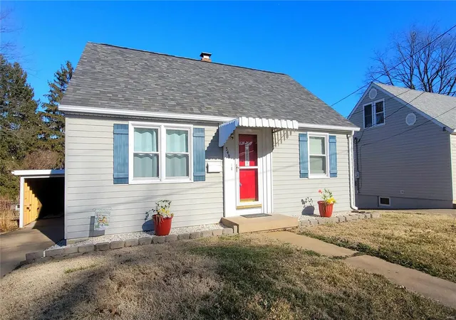 Photo 1 of Single family home for sale at 348 Academy St, Sainte Genevieve, MO 63670 | MLS# 24055945 | Listing updated on 2025-03-11