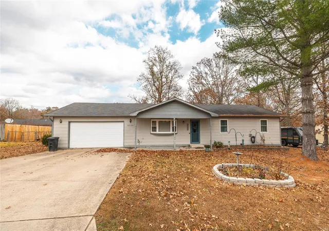 Photo 1 of Single family home for sale at 23730 Taffy Ln, Saint Robert, MO 65584 | MLS# 24056001 | Listing updated on 2025-03-12