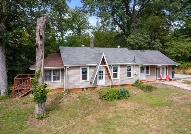 2nd image of 9015 Bunkum Rd, Fairview Heights, IL 62208 | MLS# 24056112