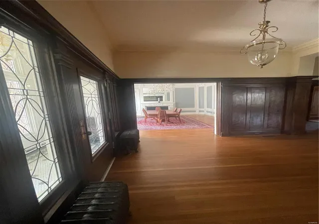 3rd image of 11 Washington Terr, Saint Louis, MO 63112 | MLS# 24056114