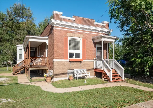 Photo 1 of Single family home for sale at 9809 S Broadway, Saint Louis, MO 63125 | MLS# 24056146 | Listing updated on 2024-09-24