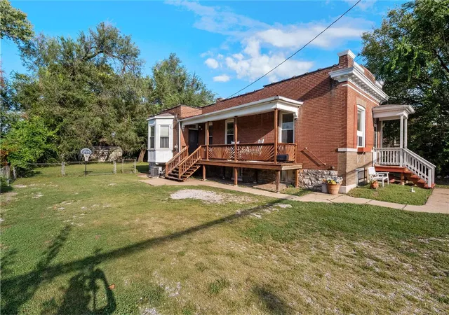 Photo 2 of Single family home for sale at 9809 S Broadway, Saint Louis, MO 63125 | MLS# 24056146 | Listing updated on 2024-09-24