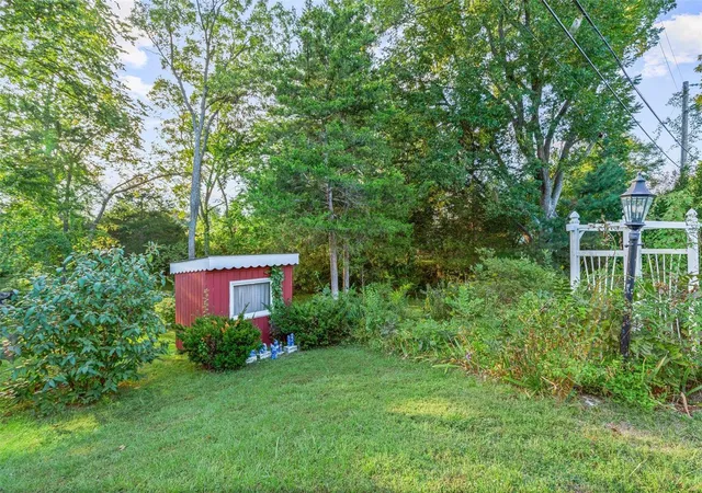 Photo 2 of Single family home for sale at 27 Saint Jude Dr, Sainte Genevieve, MO 63670 | MLS# 24056411 | Listing updated on 2024-11-13