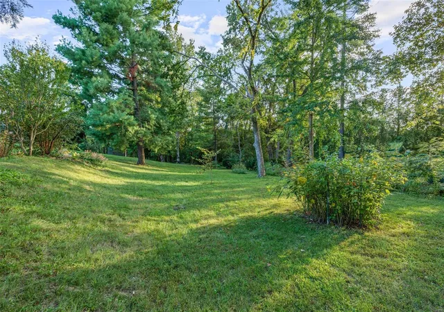 Photo 4 of Single family home for sale at 27 Saint Jude Dr, Sainte Genevieve, MO 63670 | MLS# 24056411 | Listing updated on 2024-11-13
