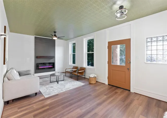 Photo 3 of Sale Pending at 3512 Tennessee Ave, Saint Louis, MO 63118 | MLS# 24056418 | Listing updated on 2024-09-11