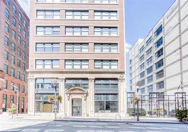 Photo 1 of Condo for sale at 1619 Washington Ave #405, Saint Louis, MO 63103 | MLS# 24056431 | Listing updated on 2024-09-19