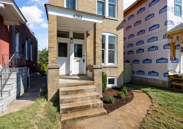 Photo 3 of Sale Pending at 4253 Humphrey St, Saint Louis, MO 63116 | MLS# 24056681 | Listing updated on 2024-09-26
