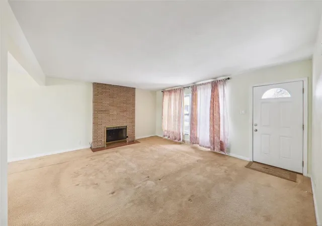 Photo 1 of Single family home for sale at 1003 Laval Dr, Saint Louis, MO 63132 | MLS# 24056702 | Listing updated on 2024-12-12