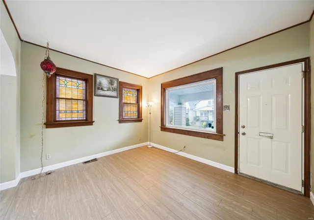 Photo 2 of Single family home for sale at 4330 Frieda Ave, Saint Louis, MO 63116 | MLS# 24057176 | Listing updated on 2024-11-18