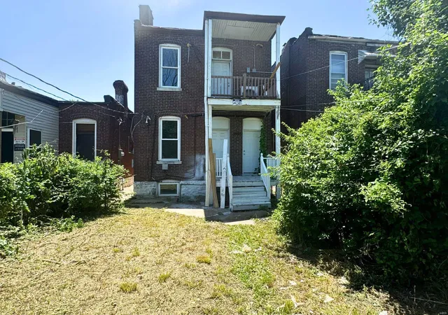 Photo 3 of Single family home for sale at 3455 Dunnica Ave, Saint Louis, MO 63118 | MLS# 24057264 | Listing updated on 2024-09-13