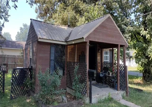 3rd image of 607 N Walnut St, Kennett, MO 63857 | MLS# 24057307