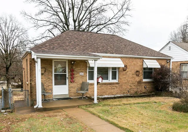 Photo 3 of Single family home for sale at 2178 Telegraph Rd, Saint Louis, MO 63125 | MLS# 24057336 | Listing updated on 2024-12-18
