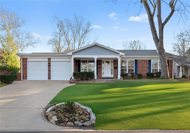 Photo 1 of Sale Pending at 648 Tarrymore Ln, Saint Louis, MO 63122 | MLS# 24057428 | Listing updated on 2024-12-13