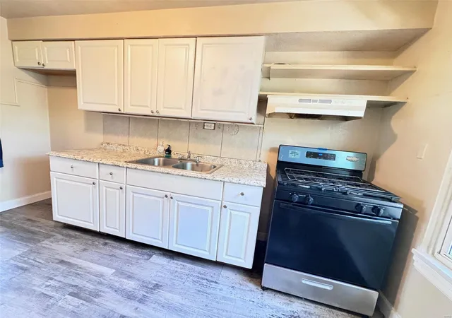 Photo 2 of Sale Pending at 8429 Engler Ave, Saint Louis, MO 63114 | MLS# 24057715 | Listing updated on 2024-10-24