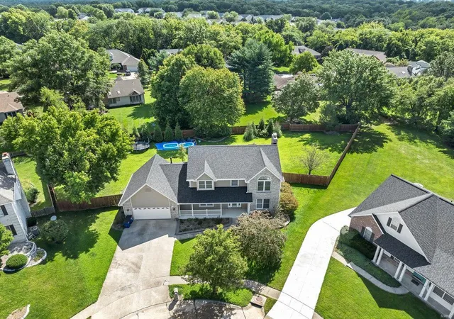 Photo 1 of Single family home for sale at 26 Blf Spring Ct, Saint Charles, MO 63303 | MLS# 24057850 | Listing updated on 2024-12-07