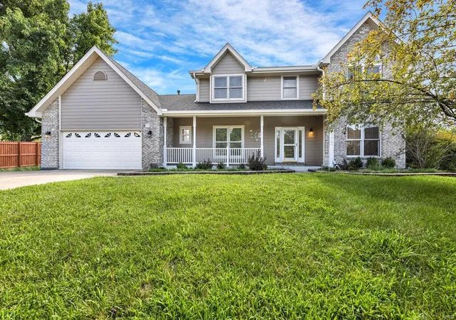 Photo 4 of Single family home for sale at 26 Blf Spring Ct, Saint Charles, MO 63303 | MLS# 24057850 | Listing updated on 2024-12-07