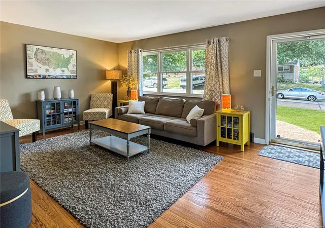 Photo 2 of Sale Pending at 9230 Arban Dr, Saint Louis, MO 63126 | MLS# 24057987 | Listing updated on 2024-10-07