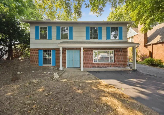Photo 1 of Sale Pending at 1016 Hansom Dr, Saint Louis, MO 63137 | MLS# 24058087 | Listing updated on 2024-11-21