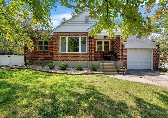 Photo 1 of Sale Pending at 1241 Selma Ave, Saint Louis, MO 63119 | MLS# 24058136 | Listing updated on 2024-09-21