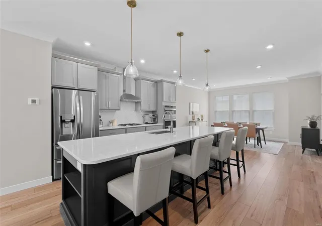 Photo 2 of Sale Pending at 8933 Eager Rd, Saint Louis, MO 63144 | MLS# 24058214 | Listing updated on 2024-12-09