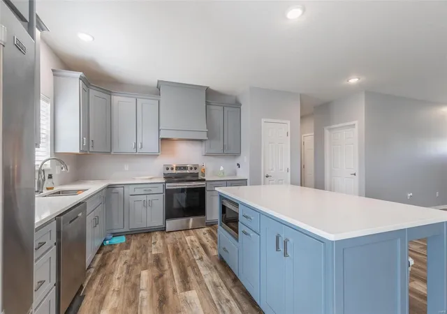 Photo 4 of Single family home for sale at 444 Link Dr, Poplar Bluff, MO 63901 | MLS# 24058407 | Listing updated on 2024-11-21