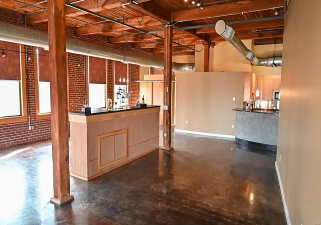 Photo 2 of Condo for sale at 703 N 13th Street #505, Saint Louis, MO 63103 | MLS# 24058685 | Listing updated on 2024-09-18