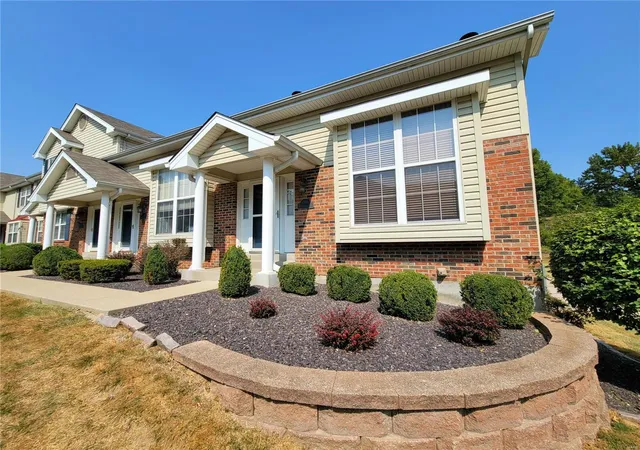 Photo 1 of Sale Pending at 1701 Honeysuckle Dr #1, Saint Charles, MO 63303 | MLS# 24058759 | Listing updated on 2024-11-20