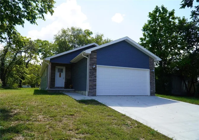 36th image of 950 Main St, Lebanon, MO 65536 | MLS# 24058791