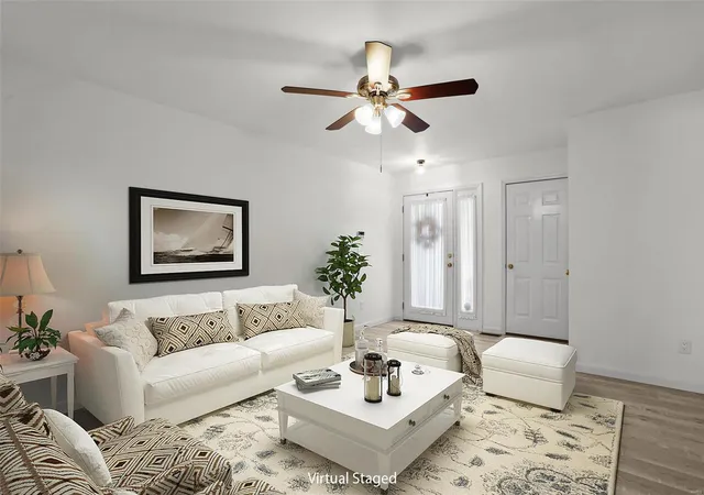 Photo 2 of Single family home for sale at 3748 Southern Manor Dr, Saint Louis, MO 63125 | MLS# 24059009 | Listing updated on 2024-12-17
