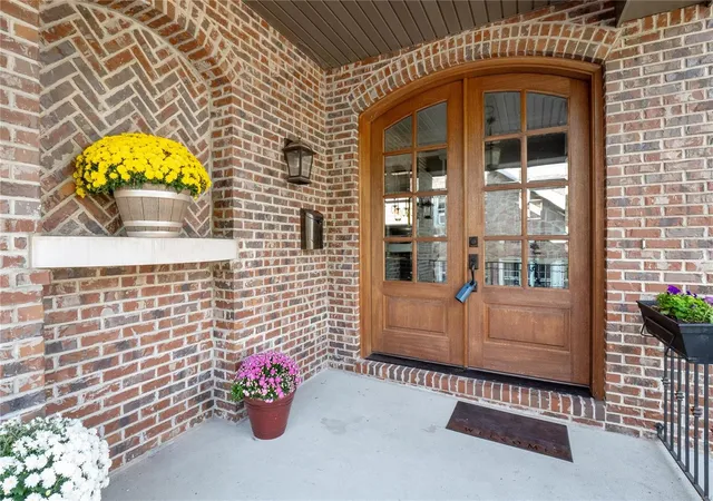 Photo 3 of Single family home for sale at 7454 Washington Ave, Saint Louis, MO 63130 | MLS# 24059250 | Listing updated on 2024-10-07