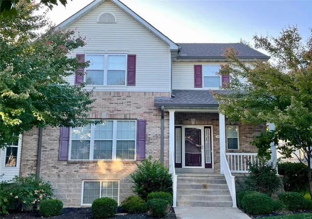 Photo 1 of Single family home for sale at 786 Queens Court Pl, Saint Peters, MO 63376 | MLS# 24059334 | Listing updated on 2024-12-05