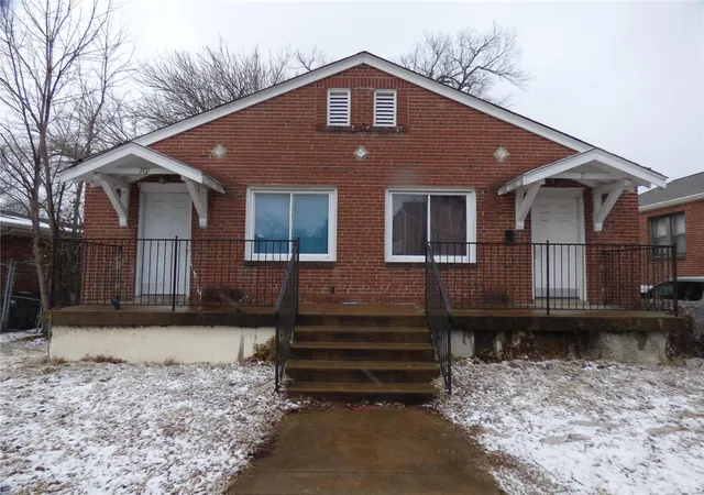 Photo 1 of Single family home for sale at 7705 W Bruno Ave, Saint Louis, MO 63117 | MLS# 24059768 | Listing updated on 2025-02-28